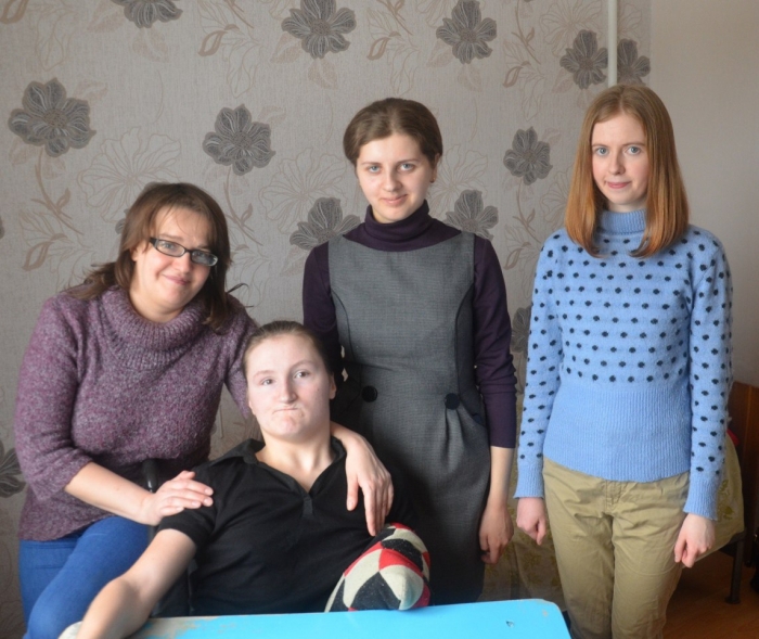 22 января в рамках акции &laquo;Поделись теплом&raquo; участники Отдела по делам молодежи Молодечненской епархии посетили Антонину Рак.